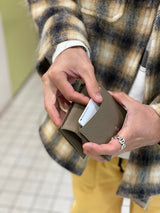 【GENDER】シュリンクレザー カードケース SKW-020GD6