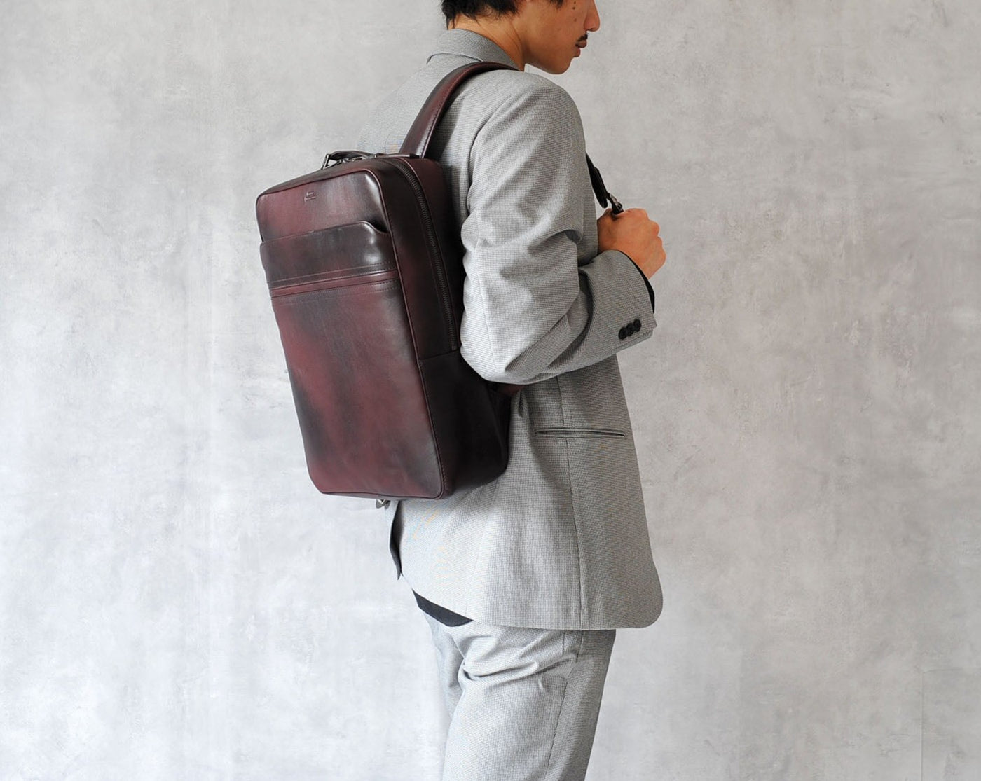 LINE】アンティークレザー スクエアバックパック SKB-LN10 – SEEKER