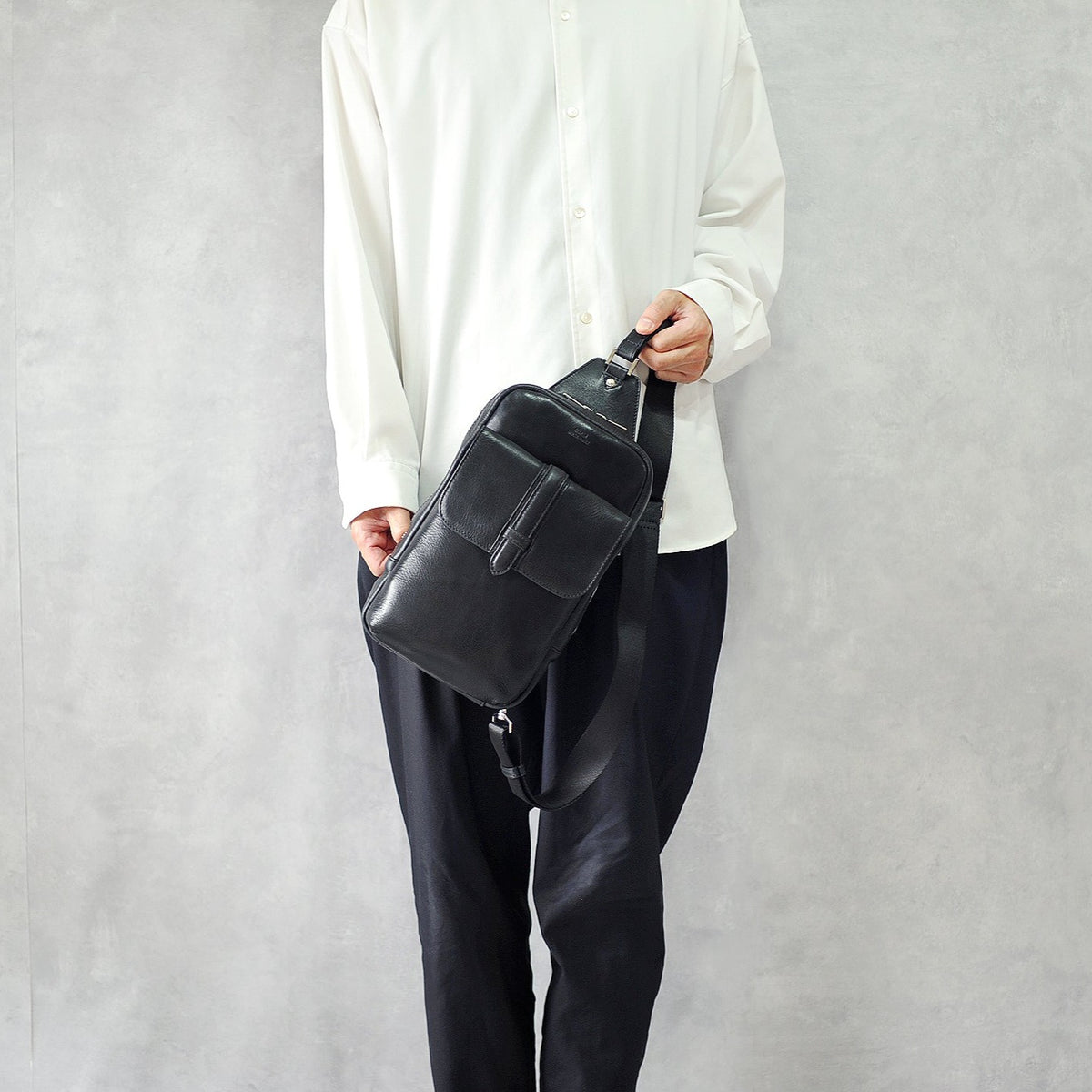 SWORD】オイルレザー ボディバッグ SKB-SD10 – SEEKER