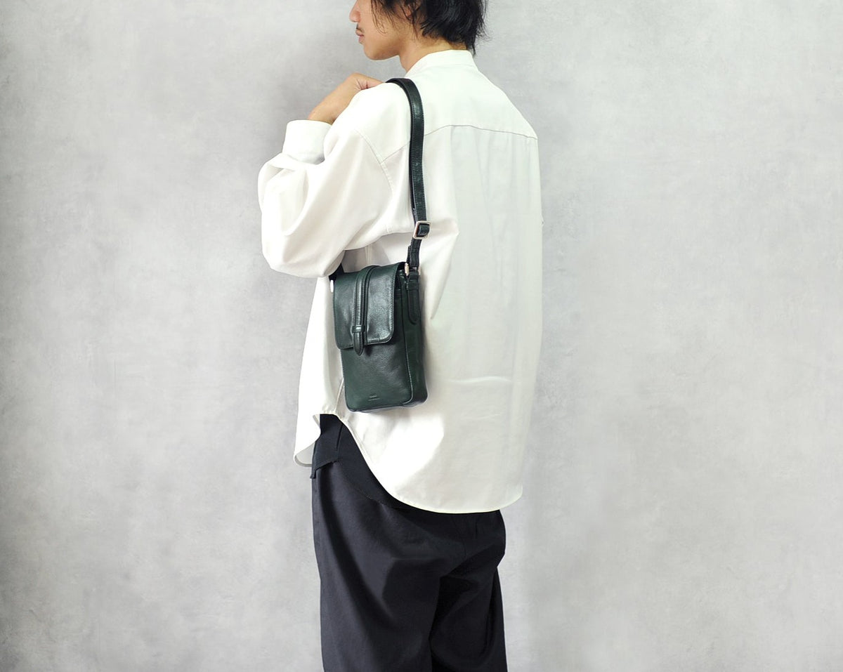 SWORD】オイルレザー 縦型フラップミニショルダー SKB-SD12 – SEEKER