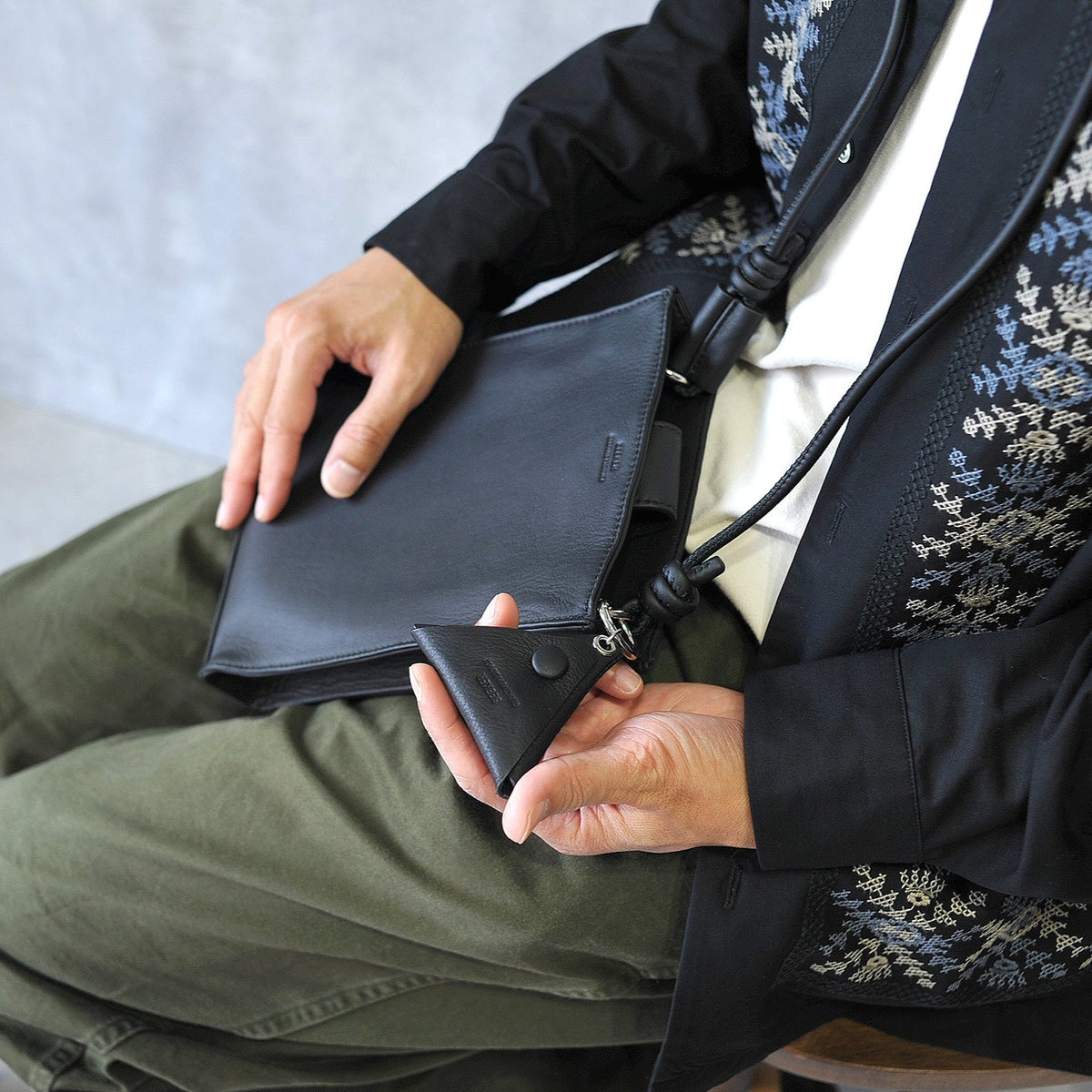 MATTE】ソフトレザー スクエアミニショルダー SKB-MT04 – SEEKER